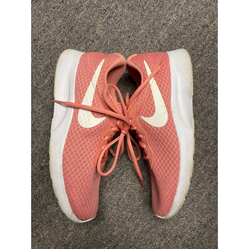 Nike Tanjun Pink lava glow performance running athletic shoe Size 9